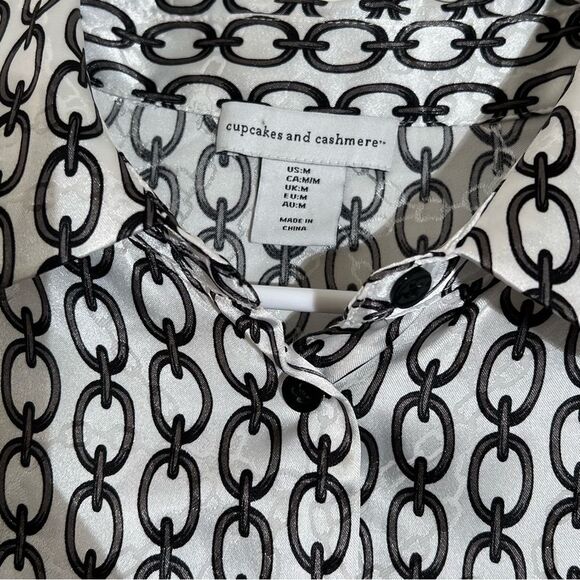 Black & White Satin Chain Print Button Down Shirt Blouse Medium - Picture 3 of 11